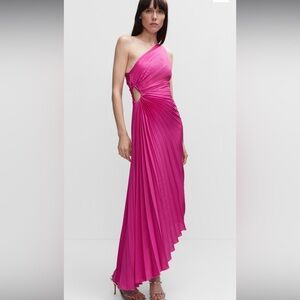 New with tags✨ MANGO pink dress. Size 6